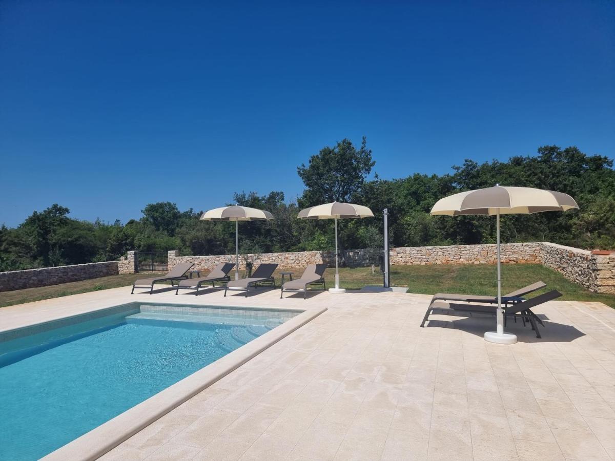 Luxury Villa Serena 2022 - With Heated Pool Cukrici ภายนอก รูปภาพ