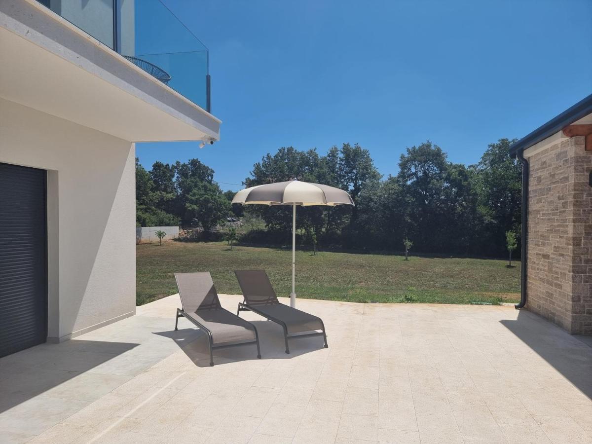 Luxury Villa Serena 2022 - With Heated Pool Cukrici ภายนอก รูปภาพ