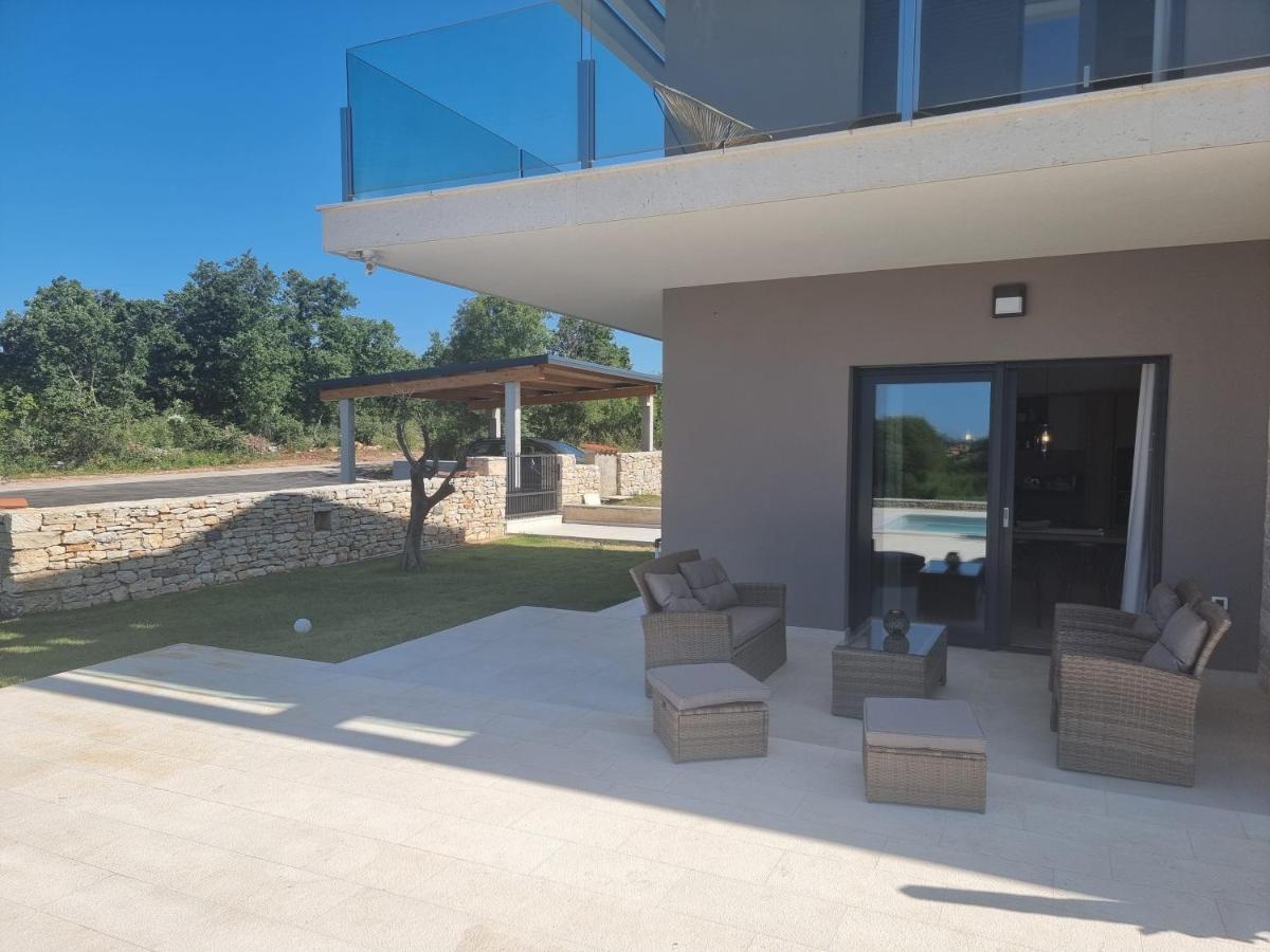 Luxury Villa Serena 2022 - With Heated Pool Cukrici ภายนอก รูปภาพ